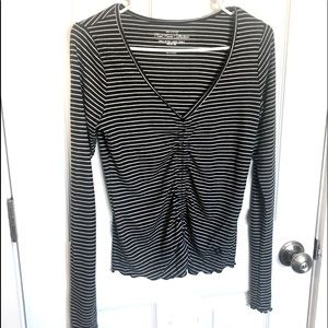 Hollister ruched long sleeved top